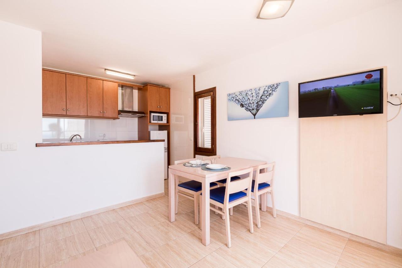 Vistamar I - Mc Apartments Ibiza Плайя-ден-Босса Екстер'єр фото